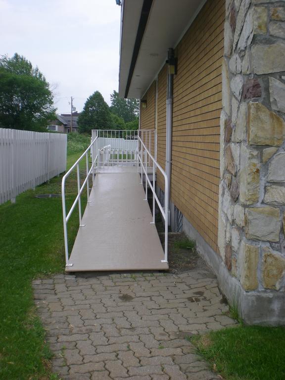 Motel Vaudreuil Exteriér fotografie